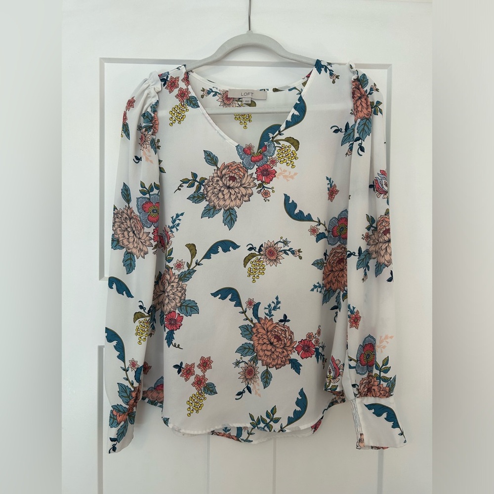 LOFT floral blouse shirt work top dress top dressy top
